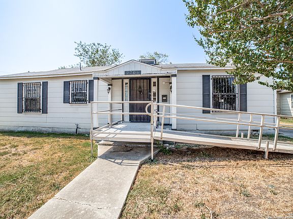 2nd image of 2706 W MISTLETOE AVE