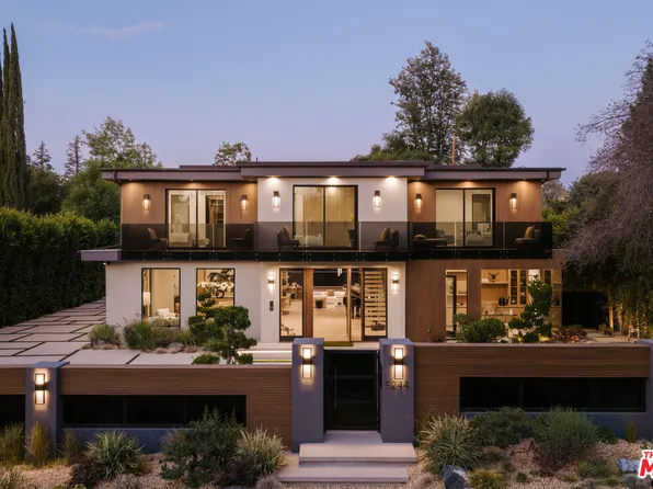 5244 Tampa Ave, Tarzana, CA 91356