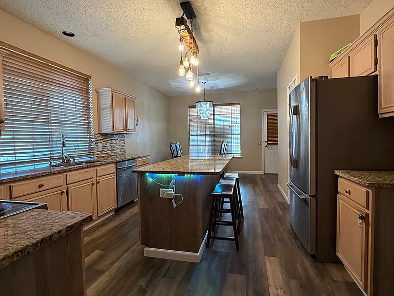 4610 Bay Point Dr — Photo 19