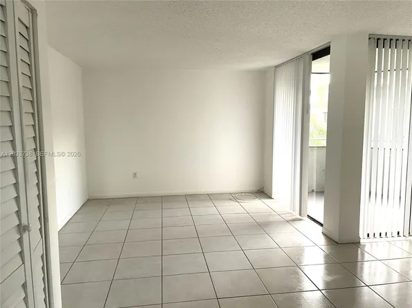 8255 SW 152nd Ave, Miami, FL