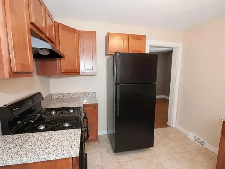 1021 Watson St SW — Photo 8