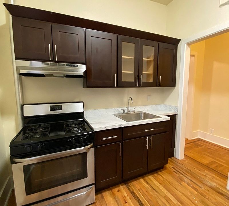 1st image of 618 E 21st St #8A