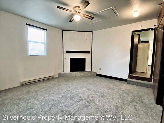 5th image of 1435 E Poplar St