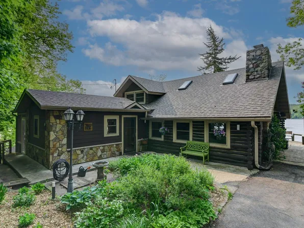 N4016 County Road U, Portage, WI 53901