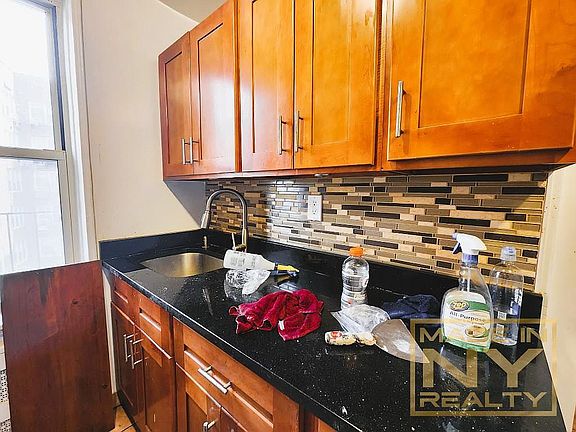 3rd image of 14202 84th Dr APT 3h