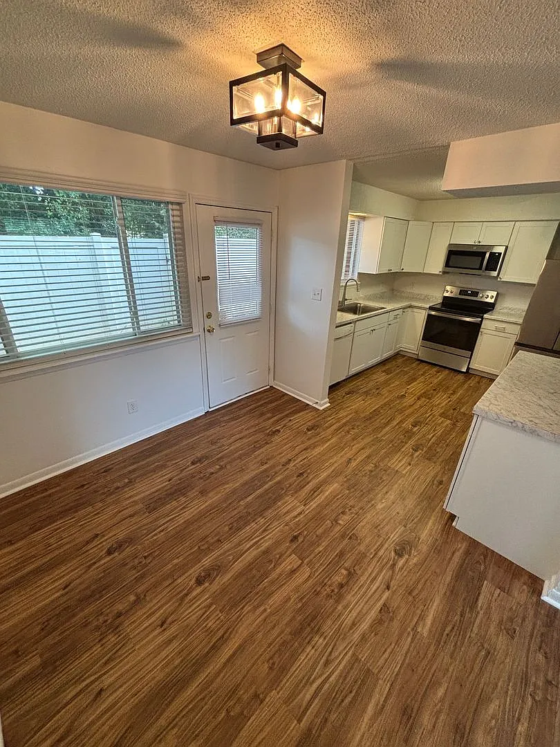 2378 Champion Ct ~ 2 Bedroom / 2.5 Bathroom ~ Convenient to NCSU Campus locations — Photo 4