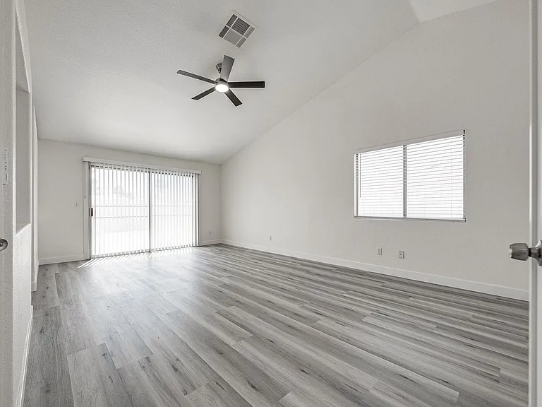 7724 Rye Canyon Dr — Photo 19