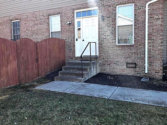 3rd image of 319 Lora Dr