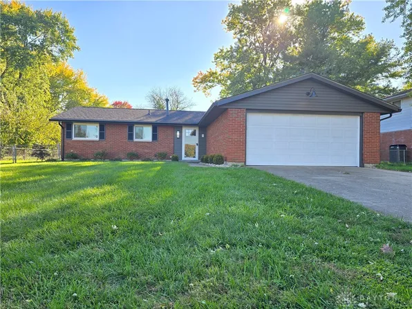 8111 Wescott Ave, Fairborn, OH 45324