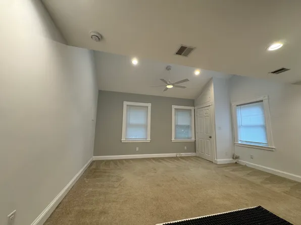 24A Ash St Unit 1, Woburn, MA 01801
