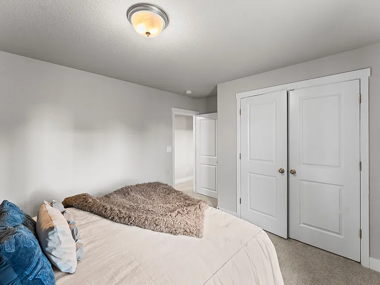 5204 Roundhouse Dr — Photo 31