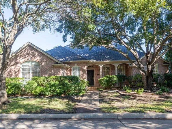 2832 Manorwood Trl, Fort Worth, TX 76109