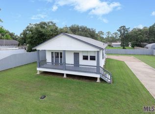 4263 Foret St, Addis, LA 70710