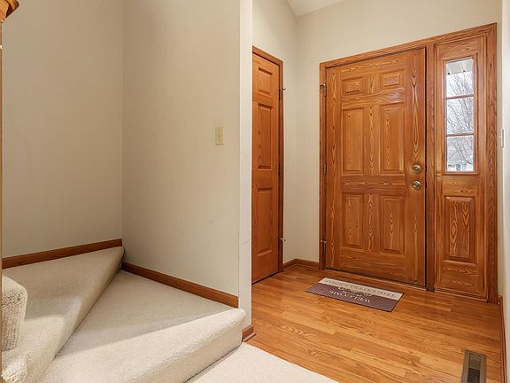 3rd image of 4680 Stirrup Cup Ct