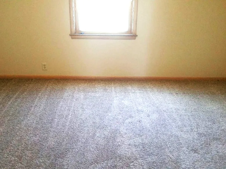 93 Foster Ct — Photo 6