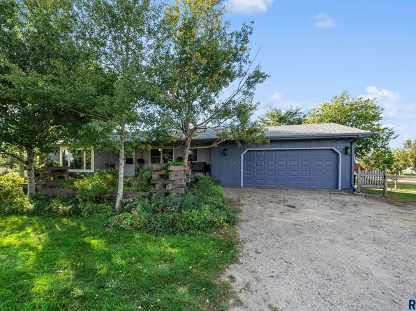 48117 266th St, Brandon, SD 57005