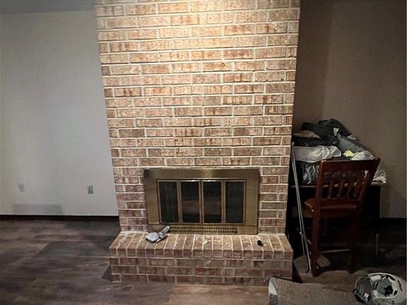 3rd image of 4469 Woodland Dr APT B