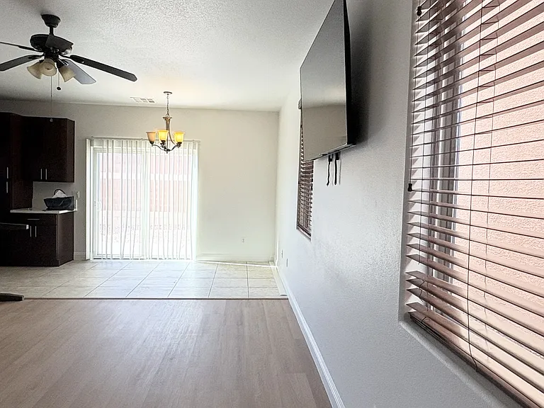 5697 Sentry Palm Ct — Photo 3