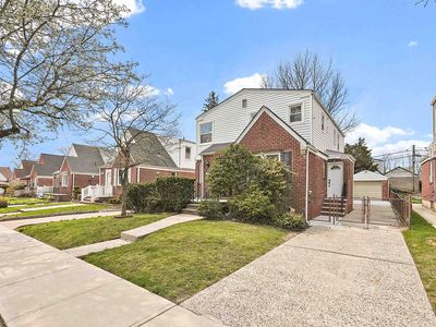 32-28 208th St #2FAM, Bayside, NY, 11361
