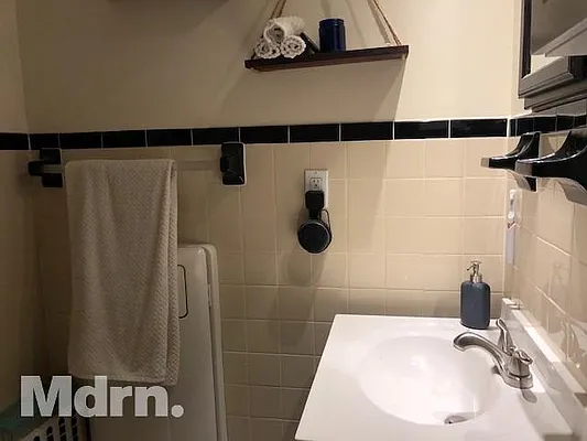 Rented by Mdrn Residential | media 11