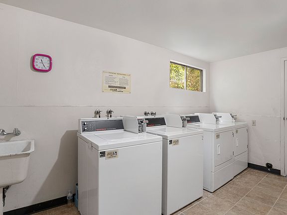 4th image of 5934 Buffalo Ave #201