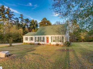68 Canterbury Trl, Fountain Inn, SC 29644