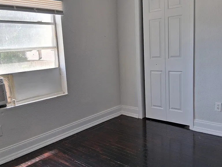 241 E Seminole Ave #5 — Photo 6