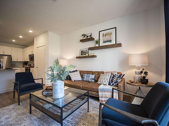 4th image of 2950 Richmond Row Dr #3304