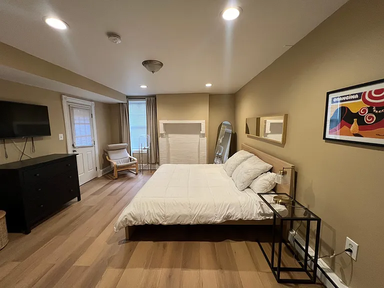 1006 E Capitol St NE #B — Photo 7