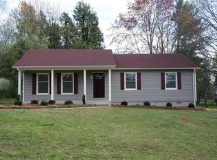 5117 Hutchins St, Winston Salem, NC 27106