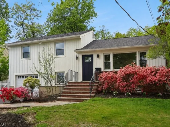 34 Clark St, Summit City, NJ 07901