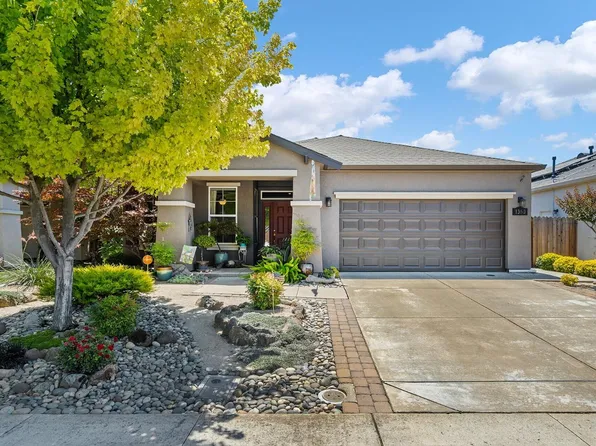 1360 Cypress Run Dr, Stockton, CA 95209