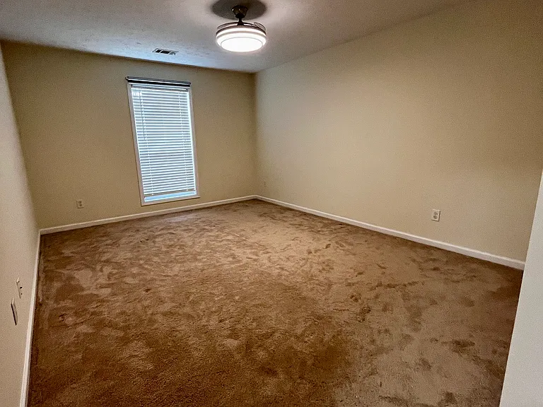 2925 Dogwood Creek Pkwy — Photo 9