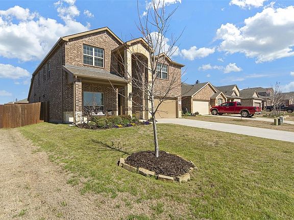 3rd image of 1408 Brewer Ln