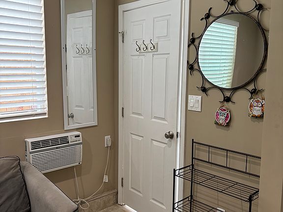 5th image of 7940 Casaba Ave #1