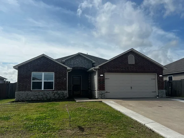 1231 E Quincy St E, Broken Arrow, OK 74012