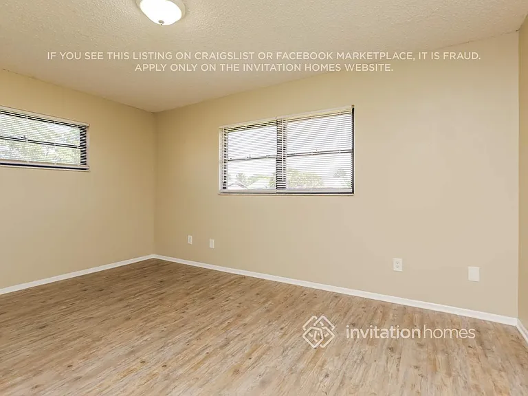 10948 Tangora St — Photo 14