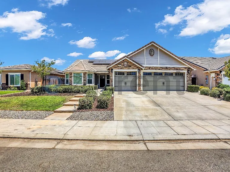 433 S Crescent Ln — Photo 1