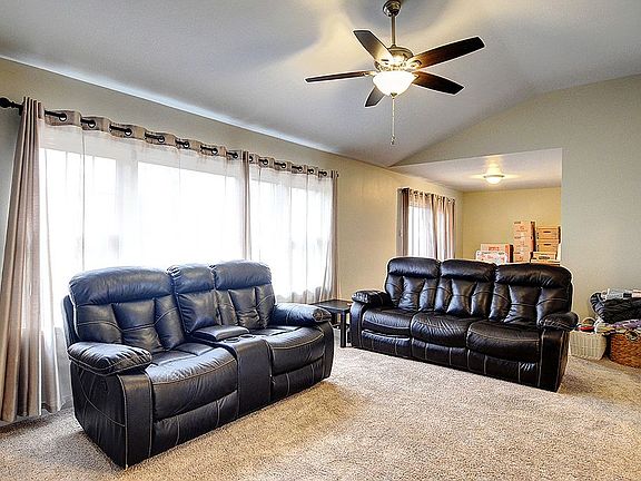 4th image of 4800 Creekview Dr