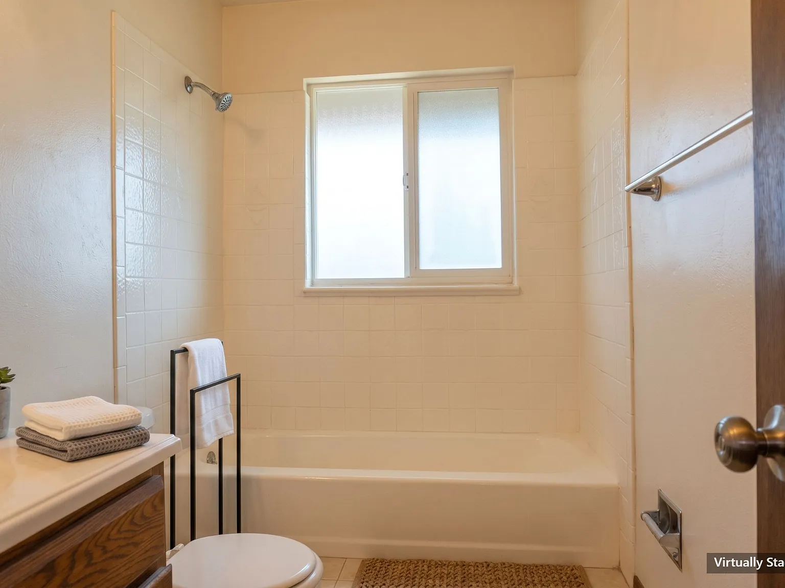 2 bed, 900 sqft, $1,495 — Photo 2