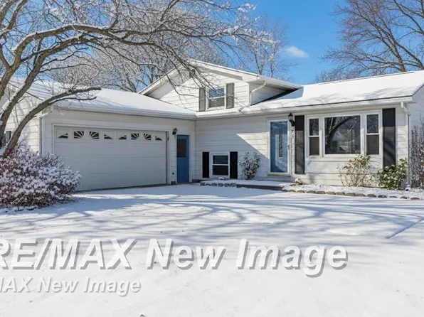 665 Briarwood Dr, Vassar, MI 48768