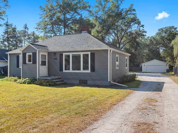 1344 Wiesner St, Green Bay, WI 54304