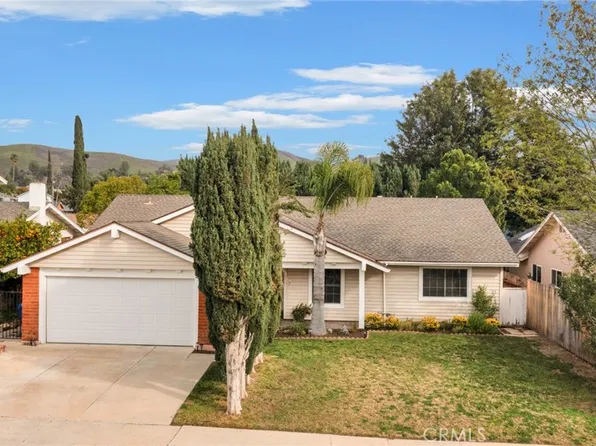 68 Oakleaf Ave, Oak Park, CA 91377