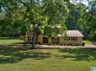 1070 Valley Trl, Warrior, AL 35180