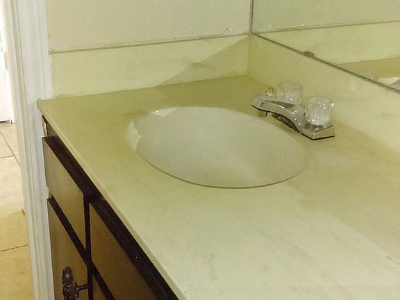 5th image of 1728 W Sanford St APT I