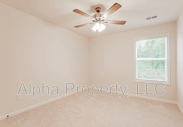 147 Clingstone Trl — Photo 14