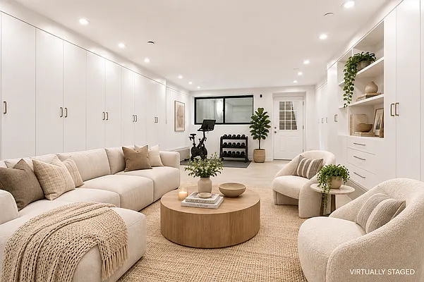 Living room, photo 1