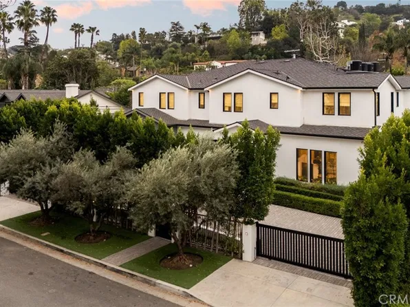 14324 Roblar Pl, Sherman Oaks, CA 91423