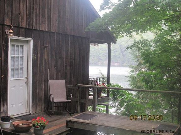 2nd image of 52 W Copeland Pond Way