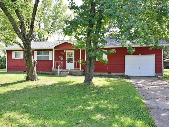 309 W 25th St, Baxter Springs, KS 66713